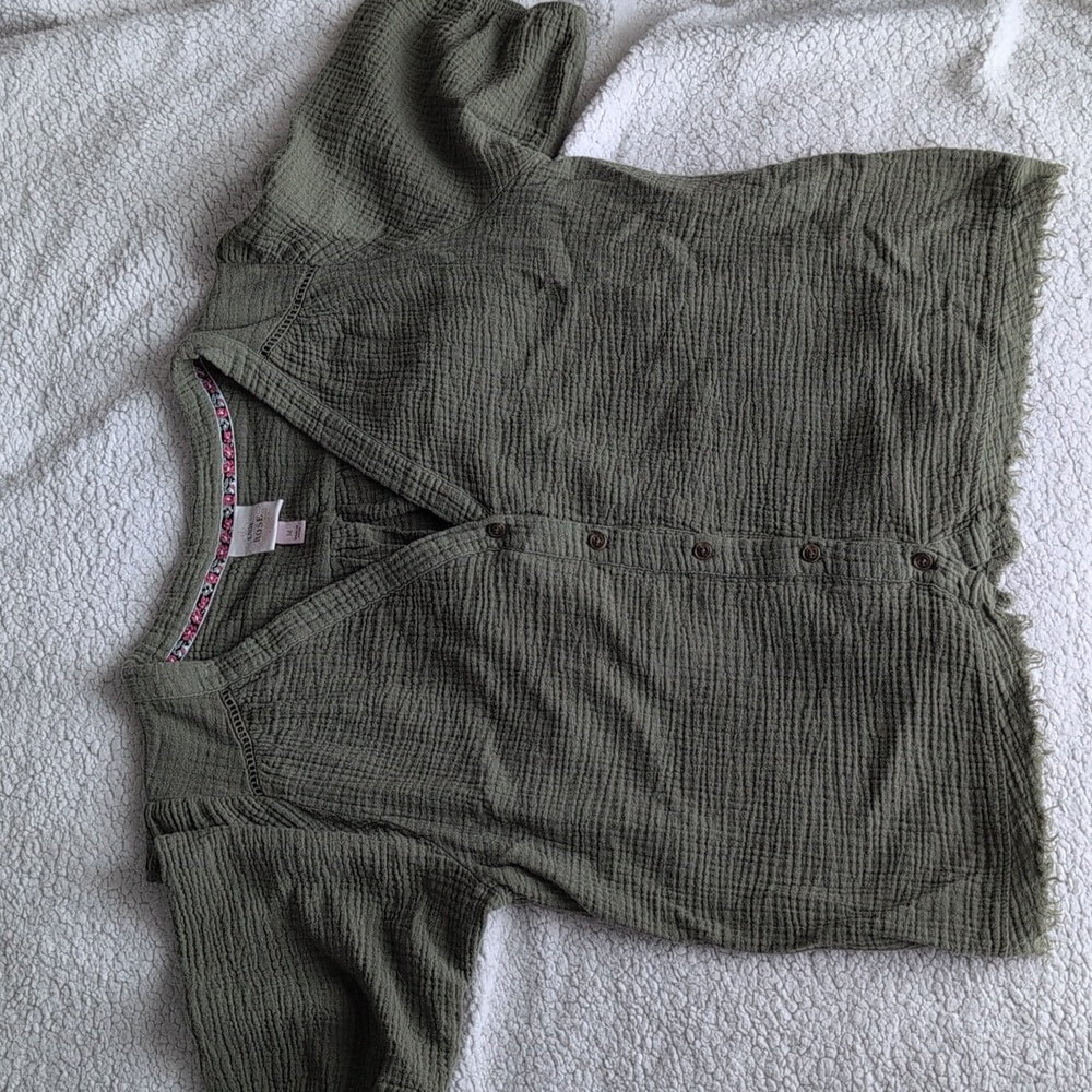 Knox Rose Sage Button-Down Top